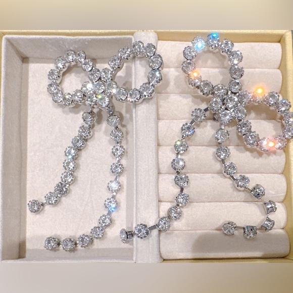 Large size shinning bowknot earrings - Picture 3 of 4